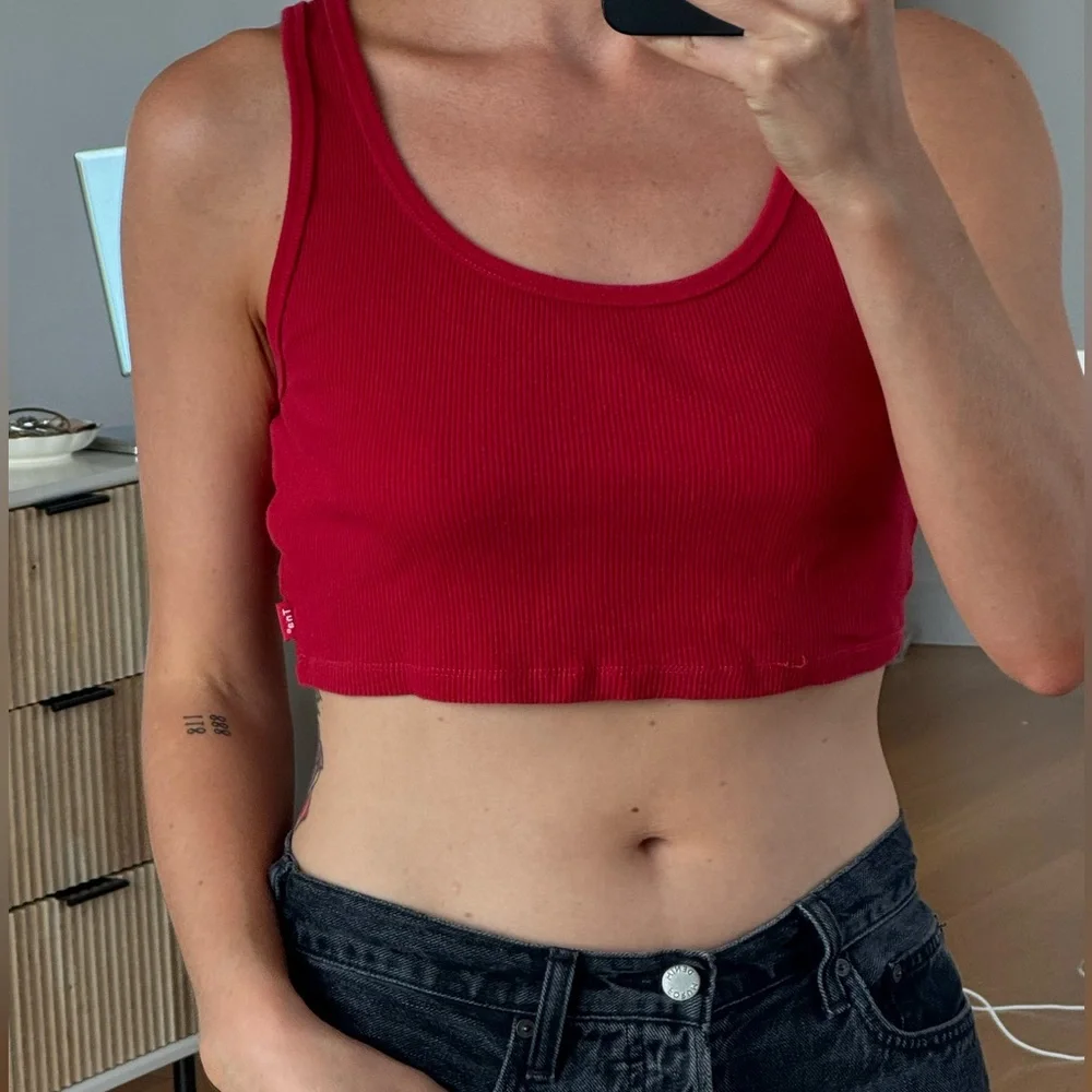 TNA - Red Ribbed Crop Top - Picture 2 of 9